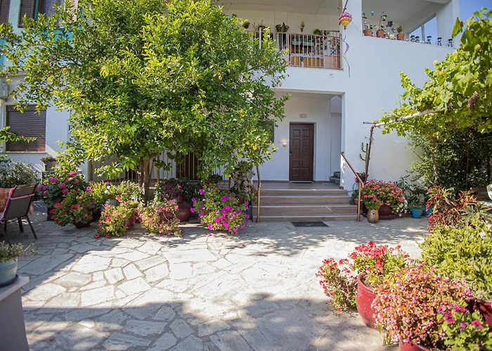 Gatzea Eden Garden Deluxe Τετράκλινο Appartement