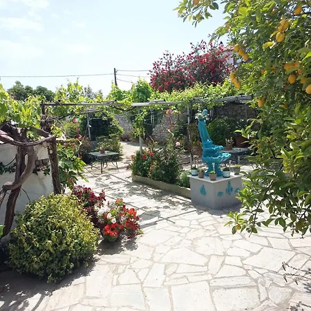 Gatzea Eden Garden Deluxe τετράκλινο * Kato Gatzea